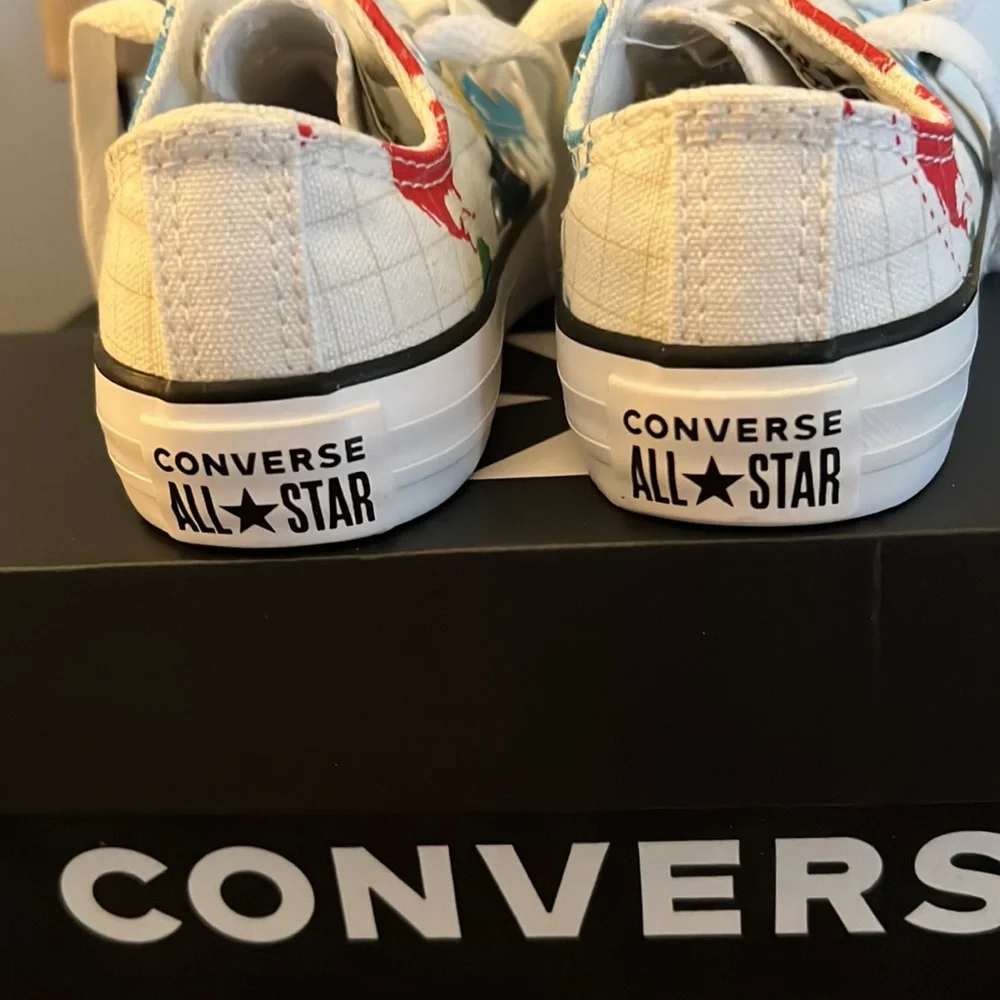 Converse Unisex Multicolor Sneaker